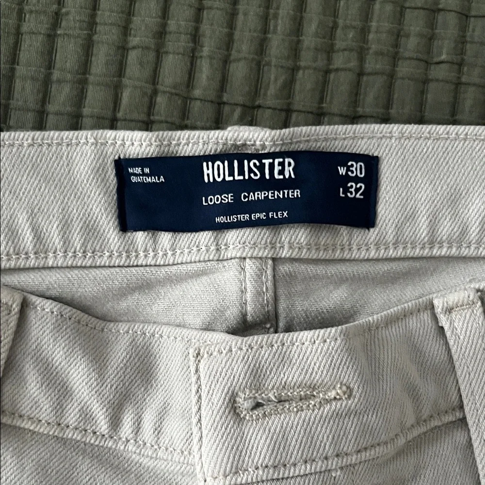Hollister Men's Cream Jeans - Picture 3 of 4